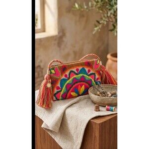 ​Handmade Colombian Wayuu Boho Crossbody Bag - Vibrant Geometric Neon Embroidery